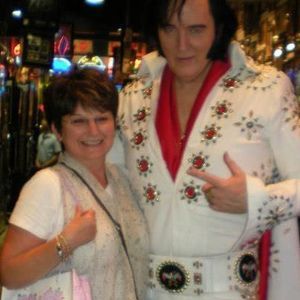 Meet your Posher, Debbie